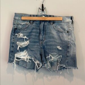 American Eagle Mom Short